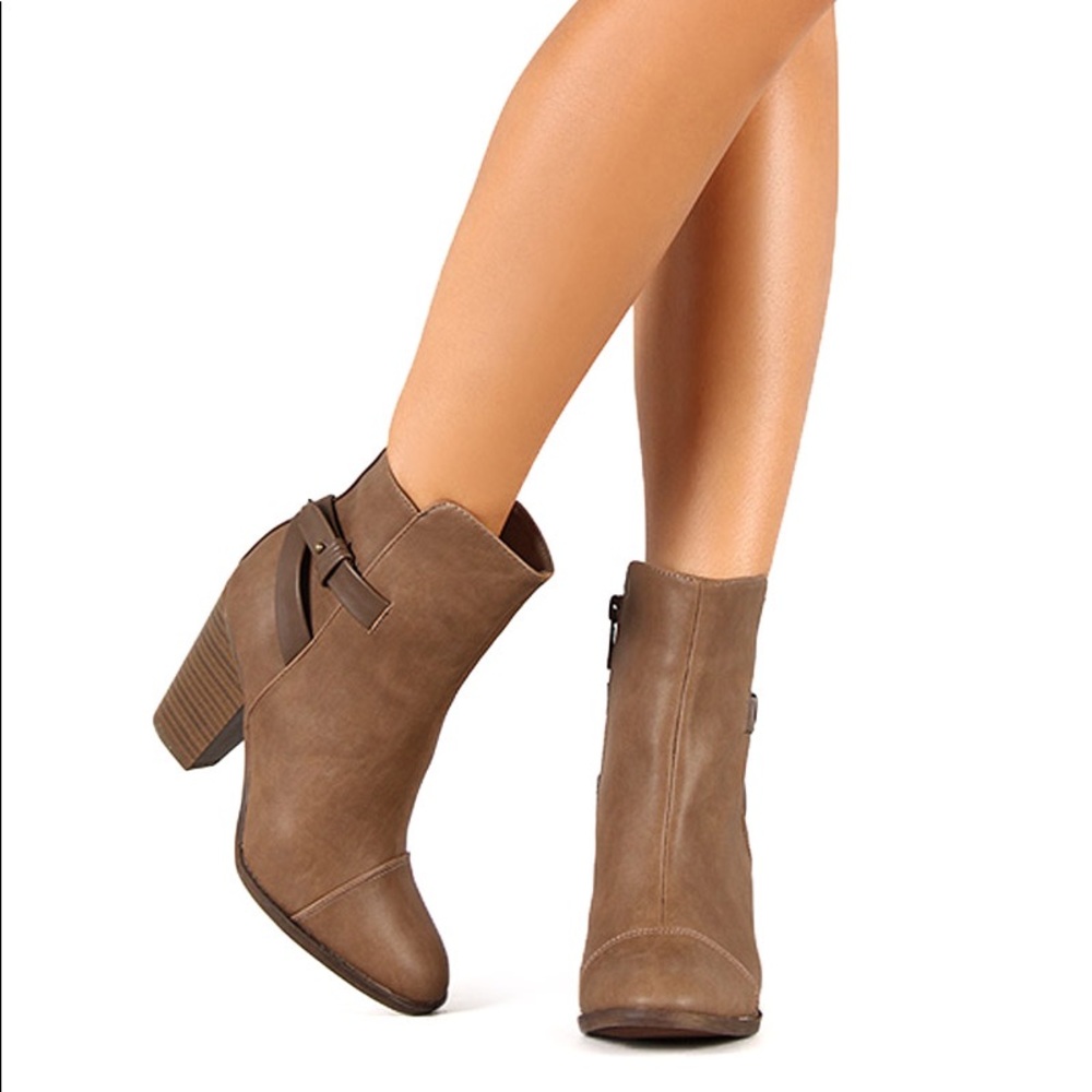 Breckelles Heather Ankle Bootie